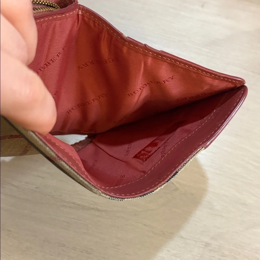 Burberry‎ Red Leather compact wallet 4